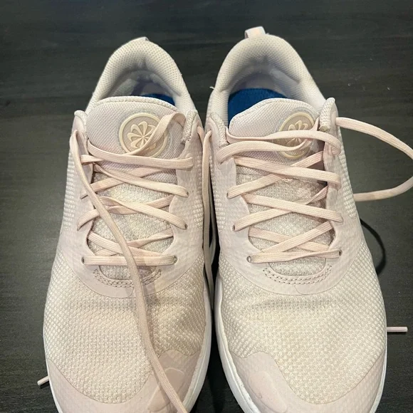 Nike Runners - Picture 2 of 3